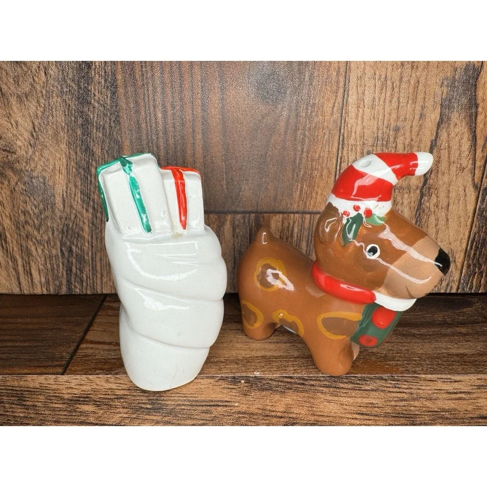 The Unbranded Brand holiday ceramic